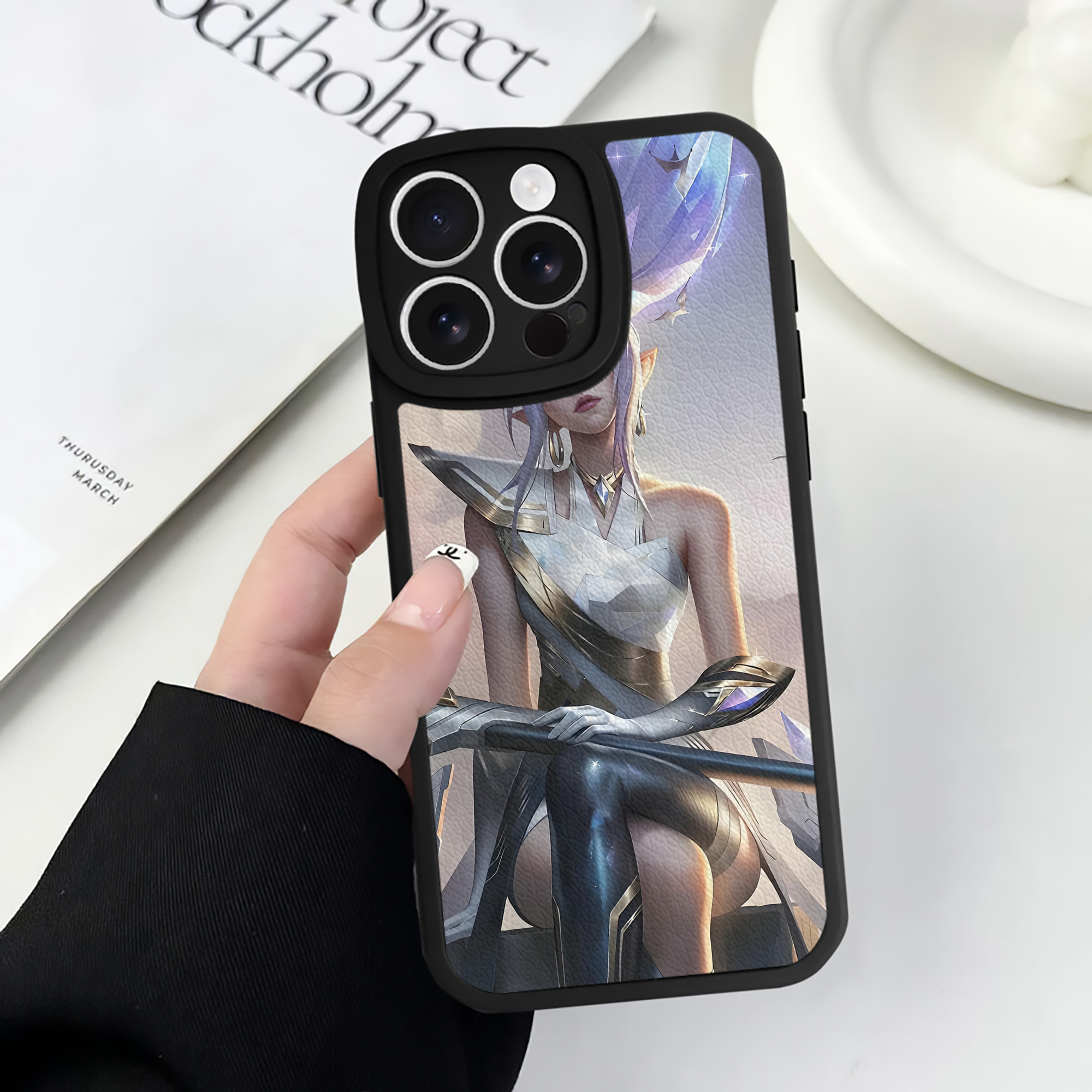 リーグ・オブ・レジェンド League of Legends LOL 【iPhone 16シリーズ対応】シリコンスマホケース（レザー調） 材質：シリコン